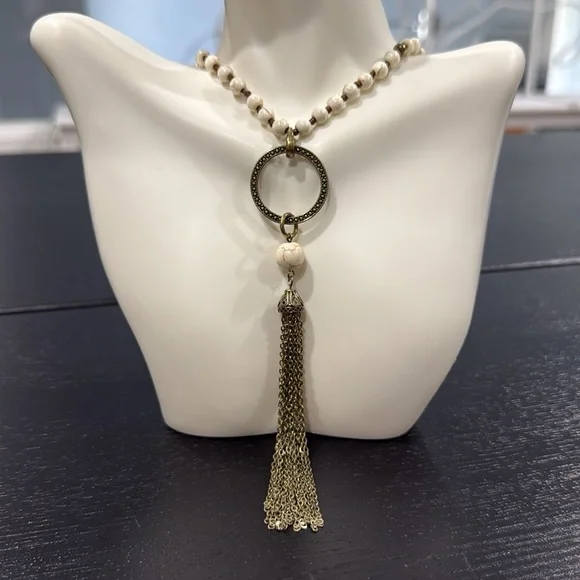 Statement Necklace - Picture 4 of 9